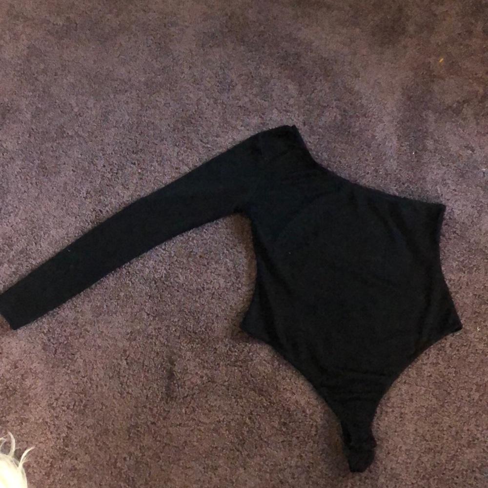 Black long sleeve one shoulder bodysuit